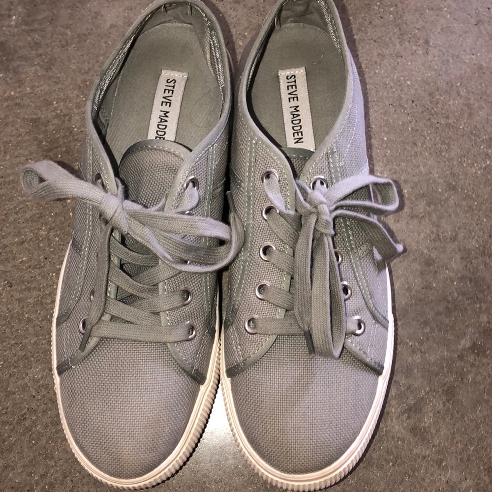 Steve Madden Fashion Sneakers